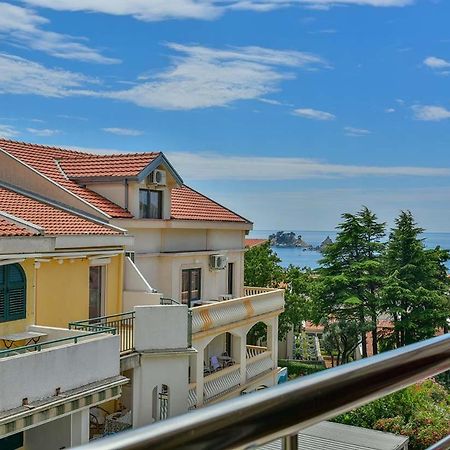 Apartments Srzentic Petrovac エクステリア 写真