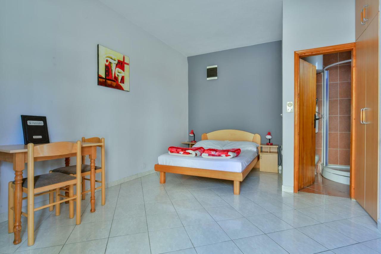 Apartments Srzentic Petrovac エクステリア 写真