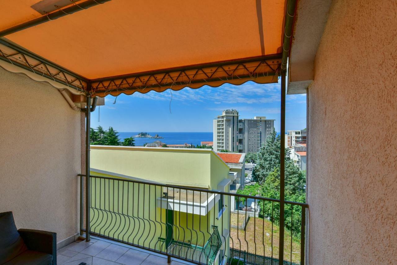 Apartments Srzentic Petrovac エクステリア 写真